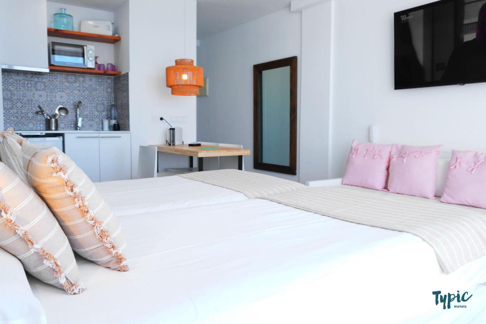 Typic Marina Playa - Adults Only Aparthotel San Antonio  Exterior foto