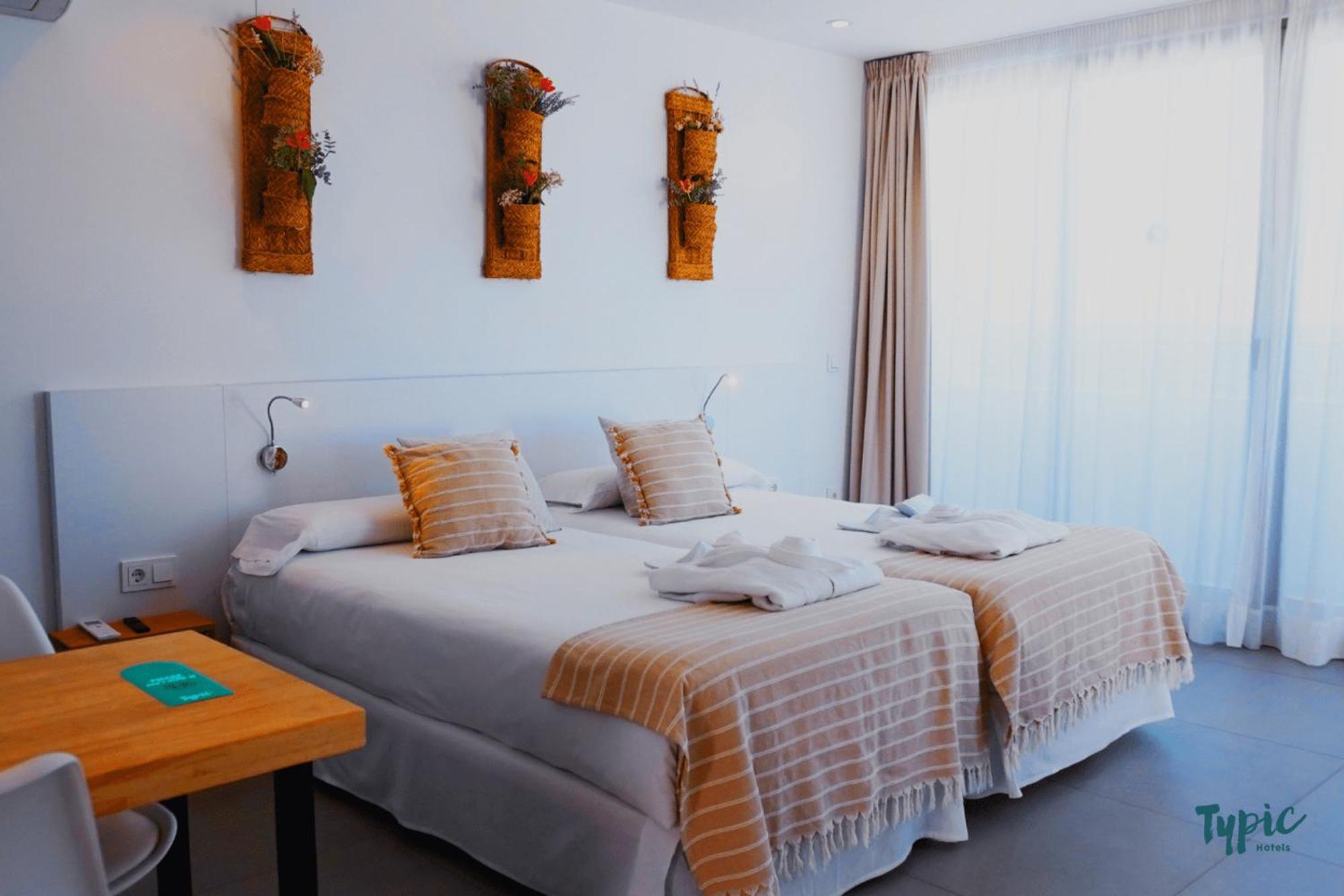 Typic Marina Playa - Adults Only Aparthotel San Antonio  Exterior foto